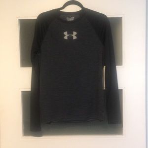 Under Armour fitted Tech Shirt size small